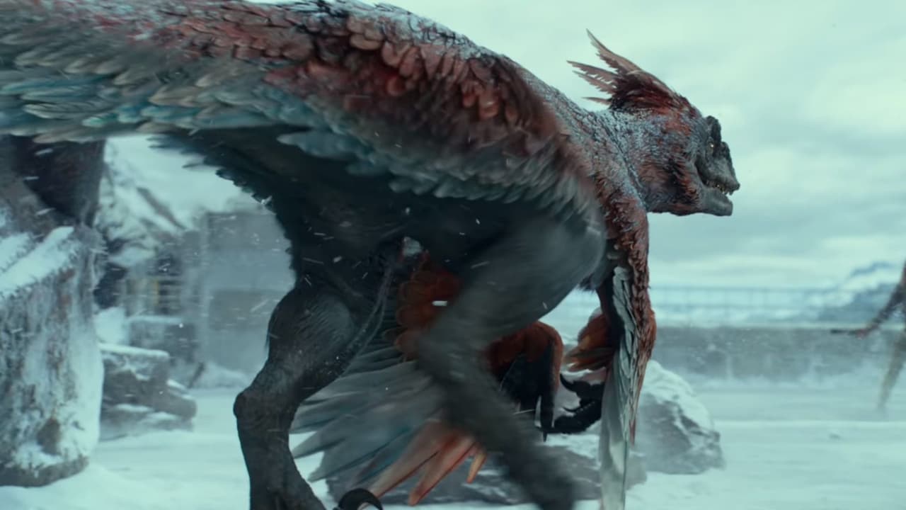 <b>Archaeopteryx </b>
<br>Este dinosaurio emplumado parecido a los velociraptors lo vemos en el tráiler en un lugar de nieve y con plumas rojas y grises.
<br>
<br>En la vida real fue descubierto en 1861 en una cantera alemana, donde sus fósiles que mostraban la existencia de plumas dieron pie a la teoría que las aves descienden de los dinosaurios.