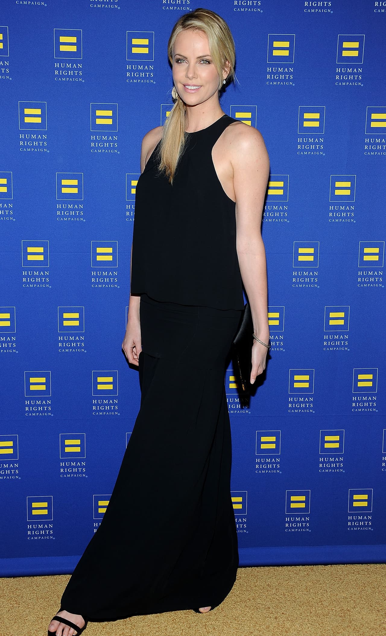 No es muy fan del cabello tan largo, pero alguna ves así lo lució, y se seguía viendo guapísima.