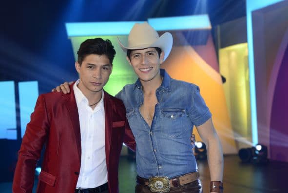 Mira los mejores momentos detrás de cámaras y en el escenario con todas las estrellas que llegaron a Teletón USA para participar en esta importante causa.