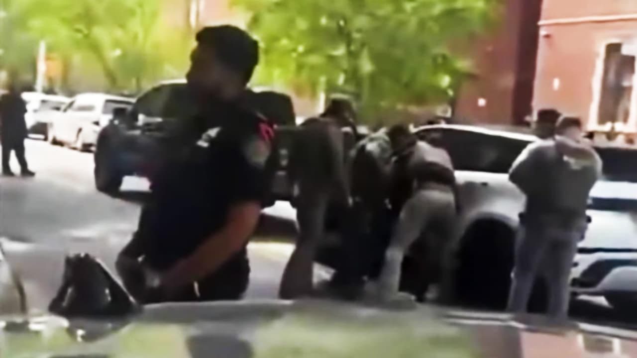 Crece la tensión en Jackson Heights por presunta colaboración del NYPD en operativos de ICE