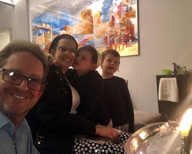 Luego de 20 años de carrera artística y tras terminar su último melodrama en 2017, la colombiana se alejó del mundo del entretenimiento para dedicarse a su familia.
<br>