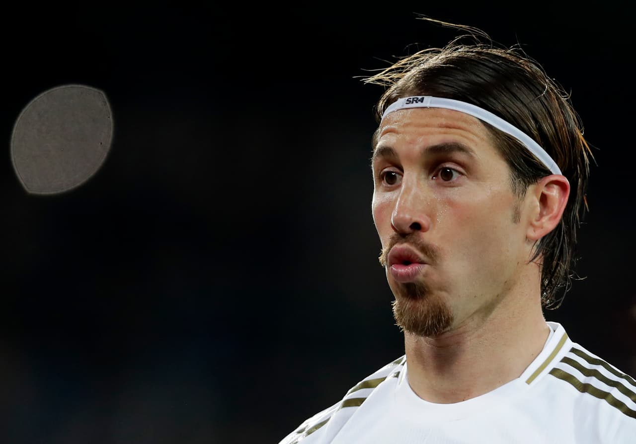 Sergio Ramos | El flamante defensa podría cumplir quince años en el Real Madrid este 2020. Ha continuado grandes actuaciones tanto en club como en selección. En 2013 se casó y hasta ahora tiene 3 hijos. Actualmente tiene un valor aproximado de mercado de 15.8 millones de dólares.