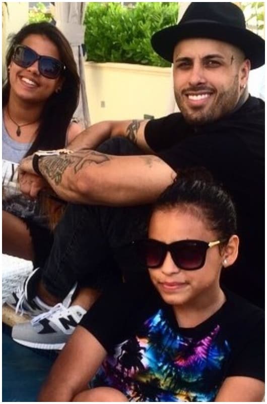 Detrás de esos tatuajes y aspecto de hombre rudo, hay un hombre muy cariñoso que tiene una gran debilidad por sus hijas: Yarimar, Alyssa, Joe Martin y Luciana.