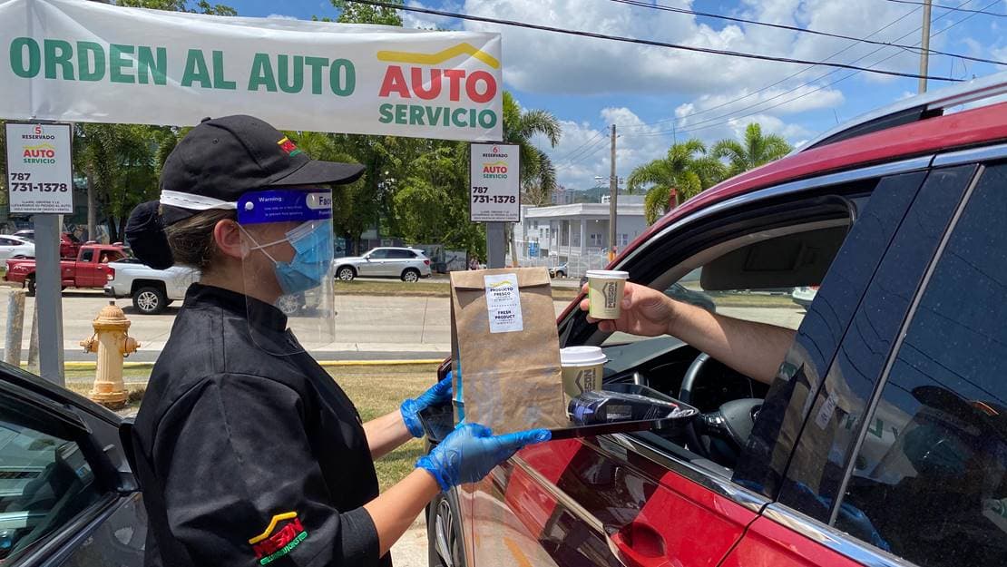 El Mesón Sándwiches lanza nuevo auto servicio en la Isla