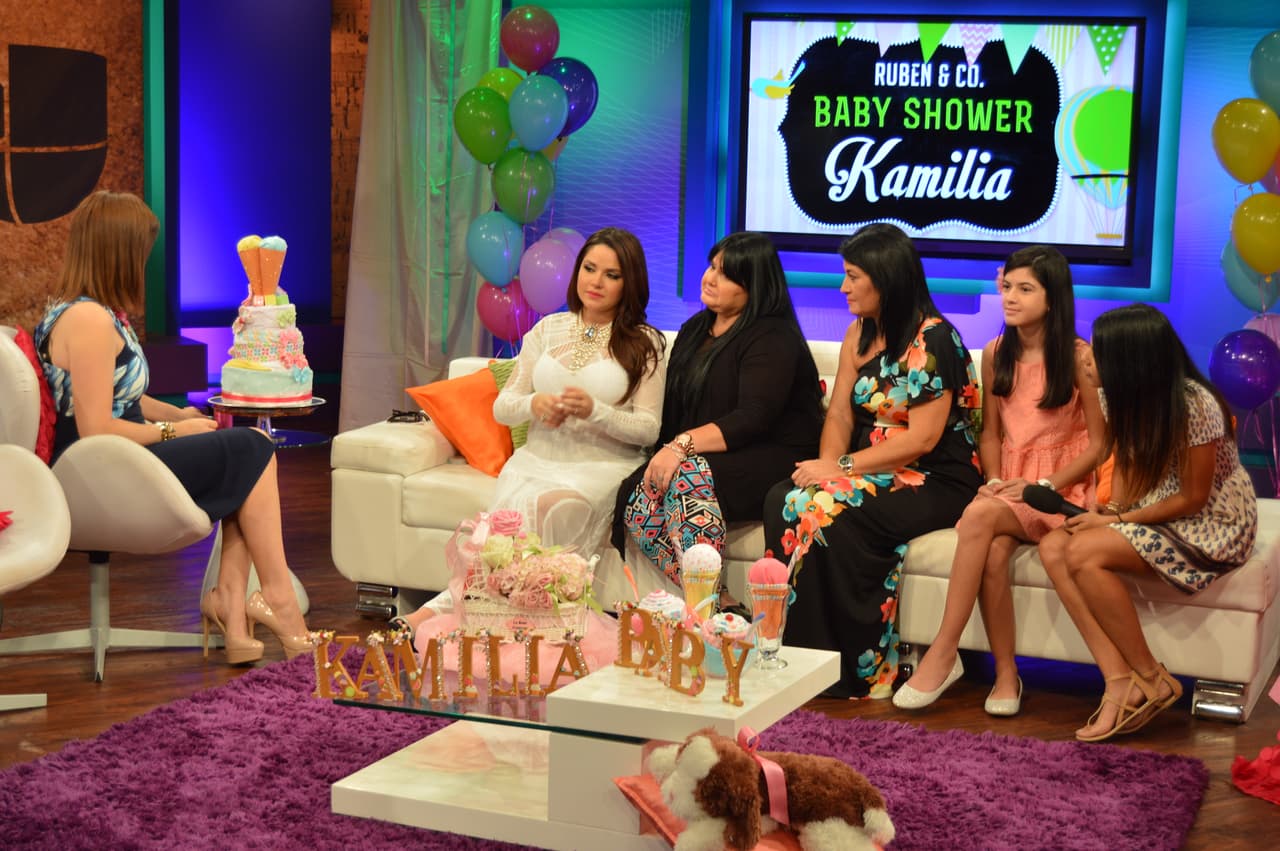 la producción de Rubén & Co agasajó a la futura mamá con muchas sorpresas.