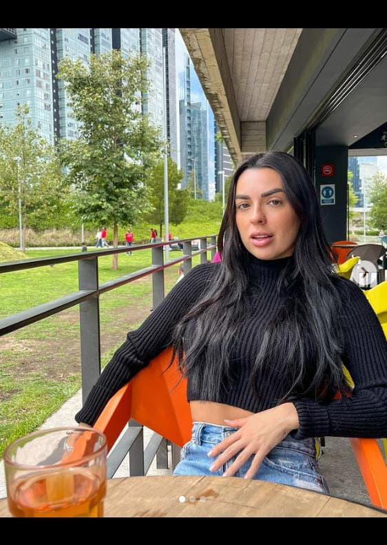 La actriz de 26 años falleció la noche del sábado 6 de agosto
<b>en un trágico accidente de auto</b> en Salina Cruz, en Oaxaca, de acuerdo con un reporte de People en Español.
<br>