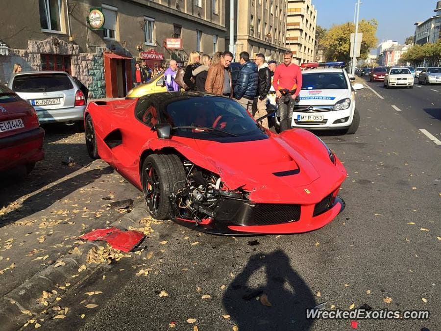 Video: Accidente de un Ferrari LaFerrari