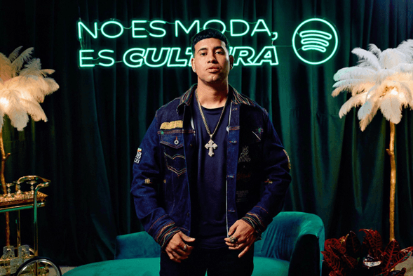 Del Servicio Militar al Escenario: Dash Flash Impulsa su Carrera en la Música Urbana