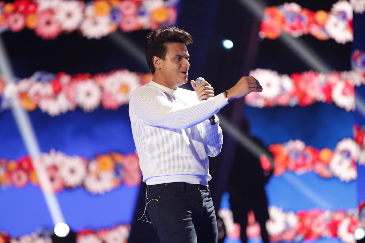 Su más reciente sencillo 'Por un beso de tu boca' fue lanzado el pasado mes de febrero.