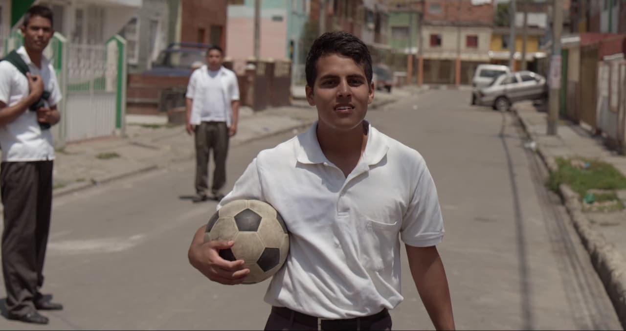 The other side of the war is forcing kidnapped young people to work for the drug cartels. Omar was captured by ‘Los EMES’ in a Nuevo Laredo neighborhood and recruited to become a hitman.