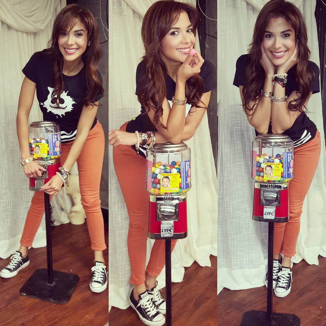 Este domingo en el segundo show de NBL VIP, se revelarán los nombres de las dos participantes que entrarán a la competencia. No te lo pierdas a las 8/7C por Univision.