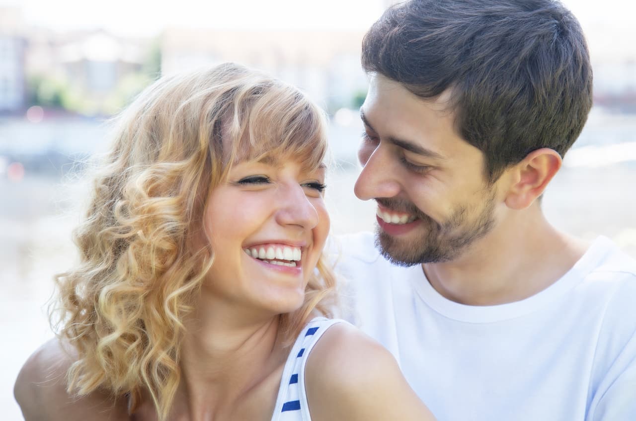 Es el tiempo del conocimiento y sobre todo del encuentro con personas realmente positivas que te inspirarán desde el primer momento, y con quien puede surgir algo más que una amistad.