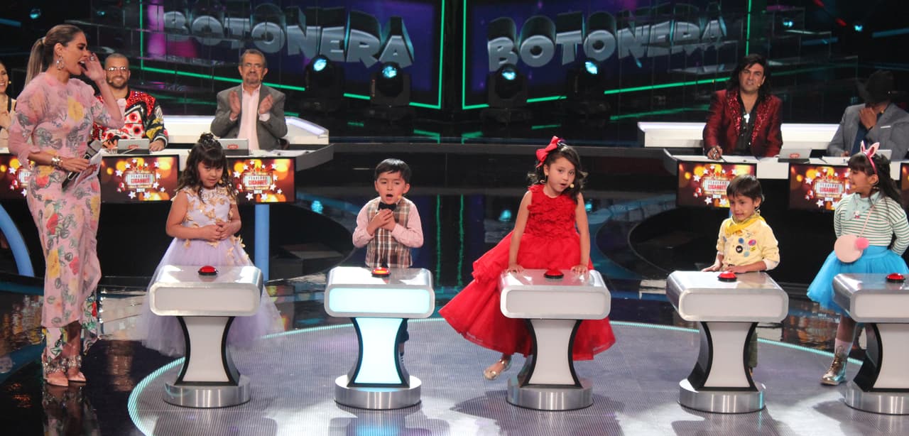 Natalia, 'Morokito', Amanda, Yumalay y Nayleah se enfrentaron en dos rondas de 'la botonera' en el quinto show de Pequeños Gigantes. Los ganadores se llevaron cada uno dos puntos para su equipo.