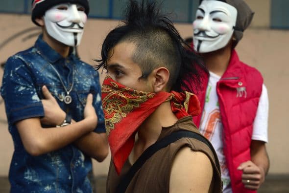 Los llamados grupos anarquistas fueron los encargados de empañar la marcha pacífica.