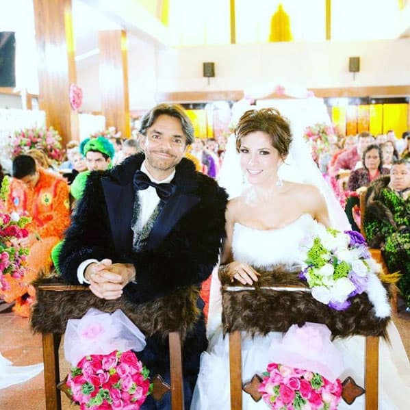 Y a pesar de que tuvieron una boda de ensueño en la Ciudad de México, el humor de Eugenio no podía faltar, grabaron un sketch como si fueran parte de la 'Familia P.Luche'.