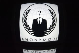 Anonymous amenaza a Trump por sus comentarios antimusulmanes