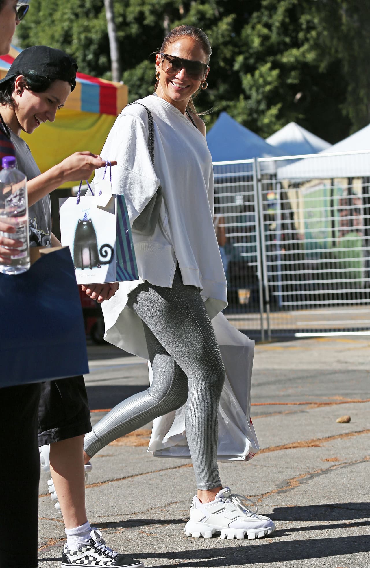 JLo feliz al lado de su hija Emme.