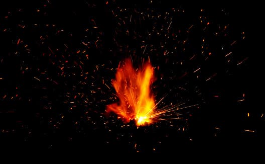 Fuego al oeste de San Antonio provoca pérdida total 