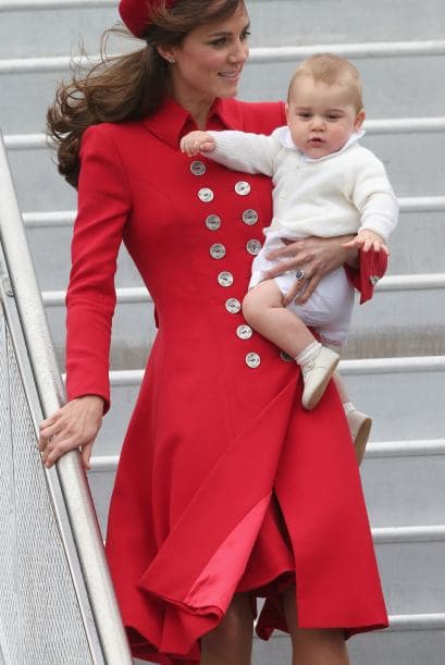 A sus ocho meses, ya comenzó con los compromisos de la monarquía.