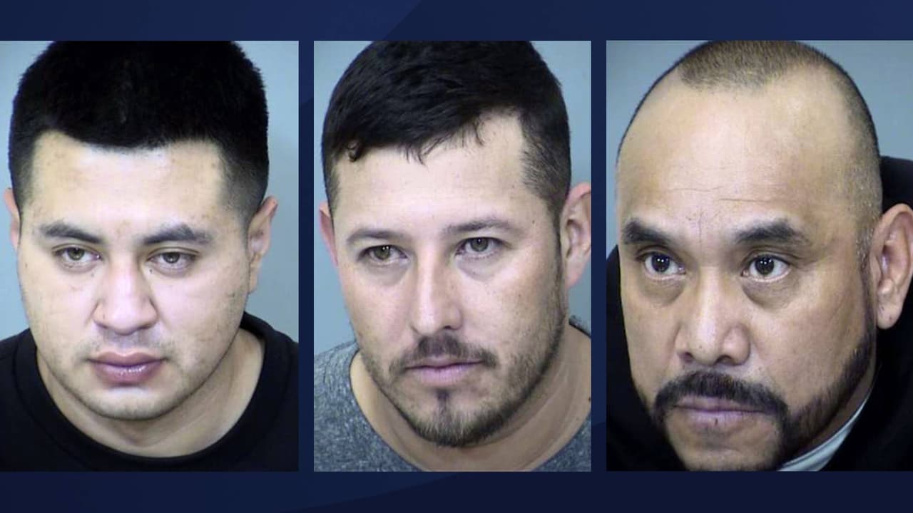 Los sospechosos fueron identificados como Marco Antonio Ortiz, Hiram Velásquez-Amarillas y César Ávila-Aguilar. 
<br>
<br>· Ortiz, de 31 años, enfrenta un cargo de posesión de drogas peligrosas para la venta.
<br>· Velásquez-Amarillas, de 35 años, enfrenta un cargo de posesión de 
<b>drogas peligrosas para la venta</b> y un cargo de posesión de 
<b>estupefacientes para la venta</b>.
<br>· Ávila-Aguilar, de 52 años, enfrenta un cargo de posesión de 
<b>drogas peligrosas para la venta</b>, un cargo de posesión de 
<b>narcóticos para la venta</b> y dos cargos de mala conducta con armas.
<br>