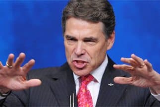 
Exgobernador Rick Perry niega que abandone aspiración presidencial