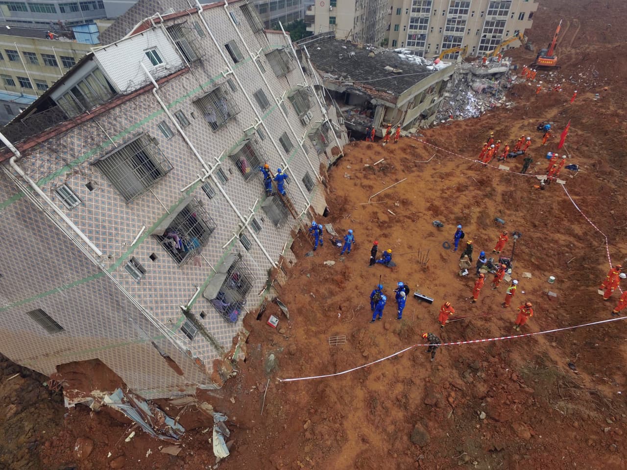 El alud generó una explosión de gas