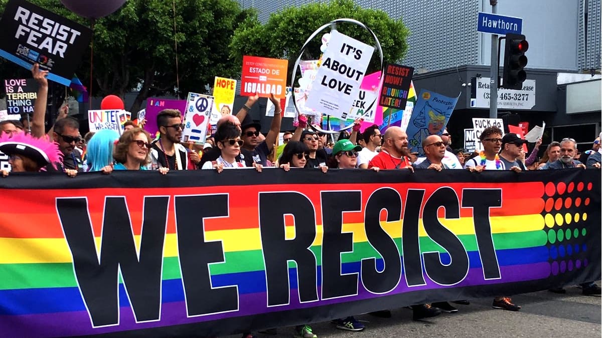 Este 2017 el Desfile por el Orgullo Gay de Los Ángeles fue una marcha de resistencia.