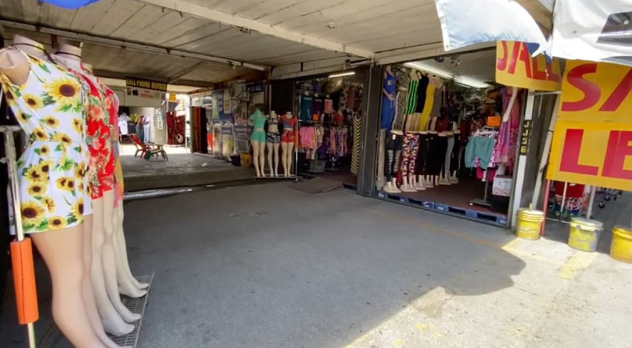 “Es un balde de agua fría”: luego de 40 años cierra el pulguero Opa Locka Hialeah