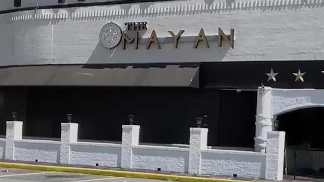 Conductor atropella a hombre que le apuntó con una pistola afuera de un club nocturno de Marietta