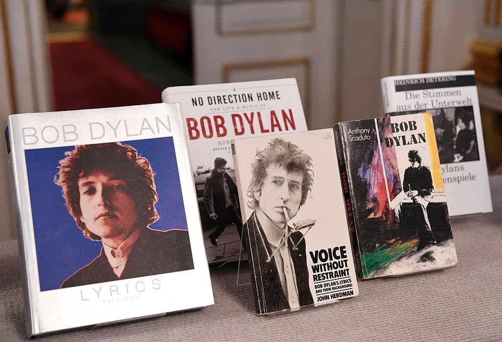 Bob Dylan y el Nobel de Literatura: entre detractores y apologistas