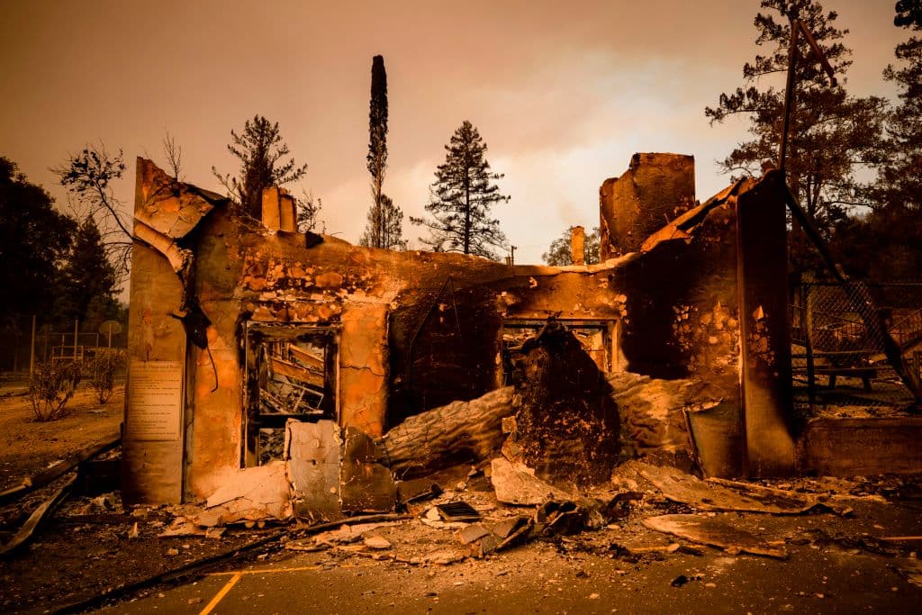 Los restos de uno de los edificios de la escuela primaria Foothills, después de que las llamas del Glass Fire arrasaran con casas y estructuras en el Valle de Napa, California el 28 de septiembre de 2020.
<br>