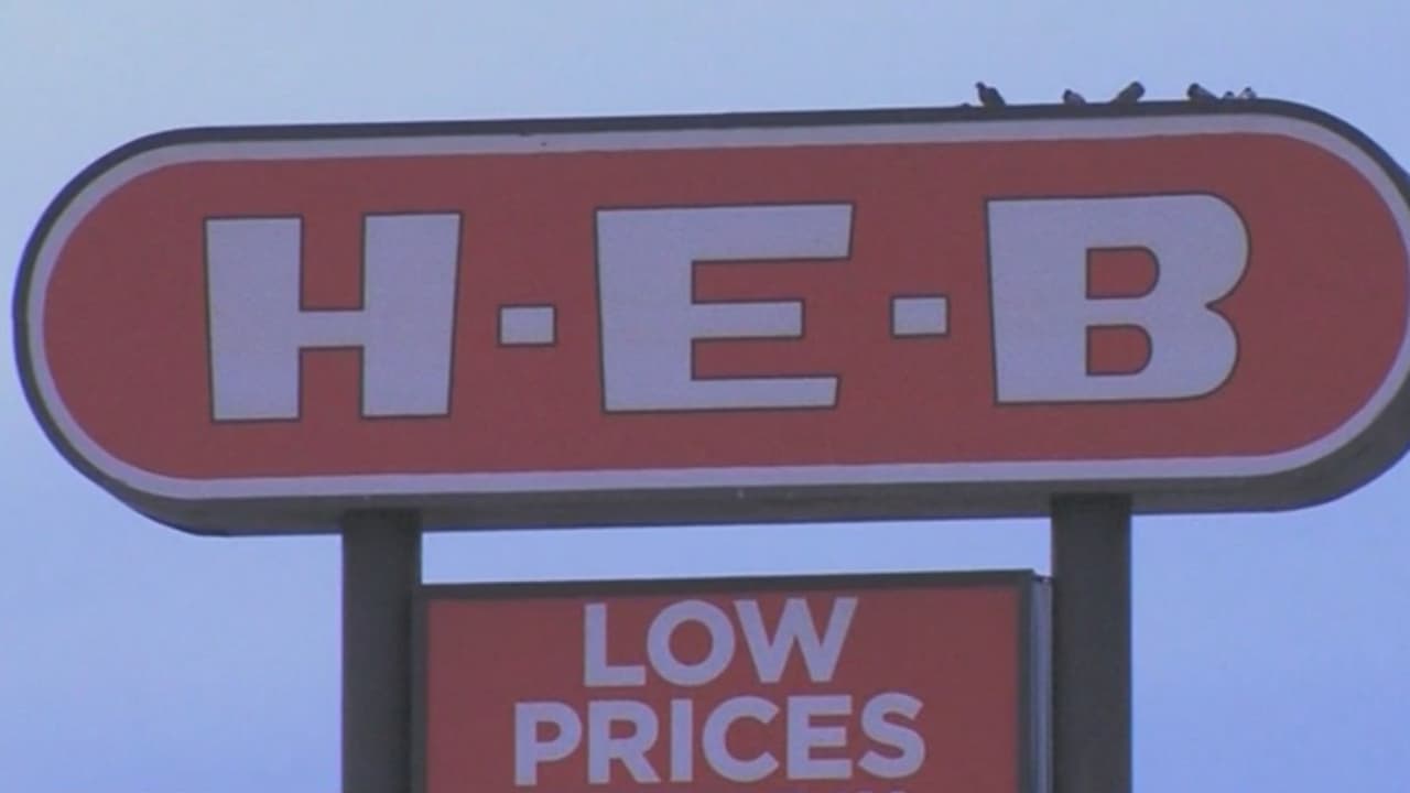 "Llamen a HEB y exijan las mascarillas": empleada teme por su salud y pide el uso obligatorio de mascarillas en el interior de las tiendas