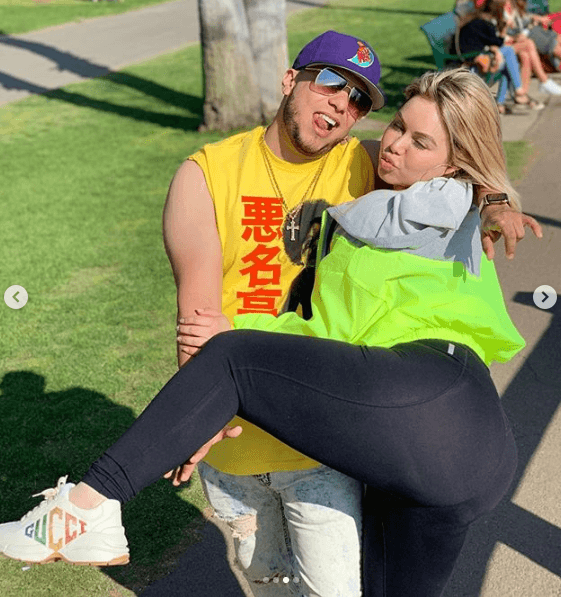 Divertidos, originales y muy enamorados, así luce siempre este par de tórtolos.