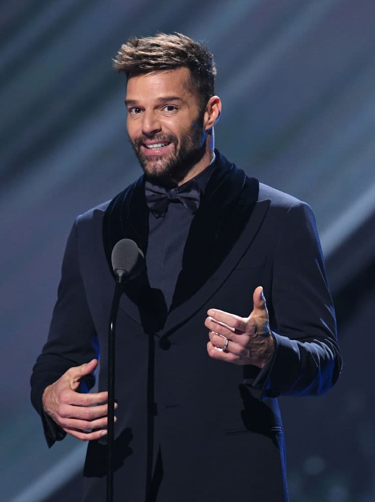 “Y mientras Estados Unidos posponga la justicia, estamos en la posición de tener estas recurrencias de violencia y disturbios una y otra vez. La justicia social y el progreso son la garantía absoluta de la prevención de disturbios”, protestó 
<b>Ricky Martin</b> que ha publicado varios mensajes en contra del racismo.
