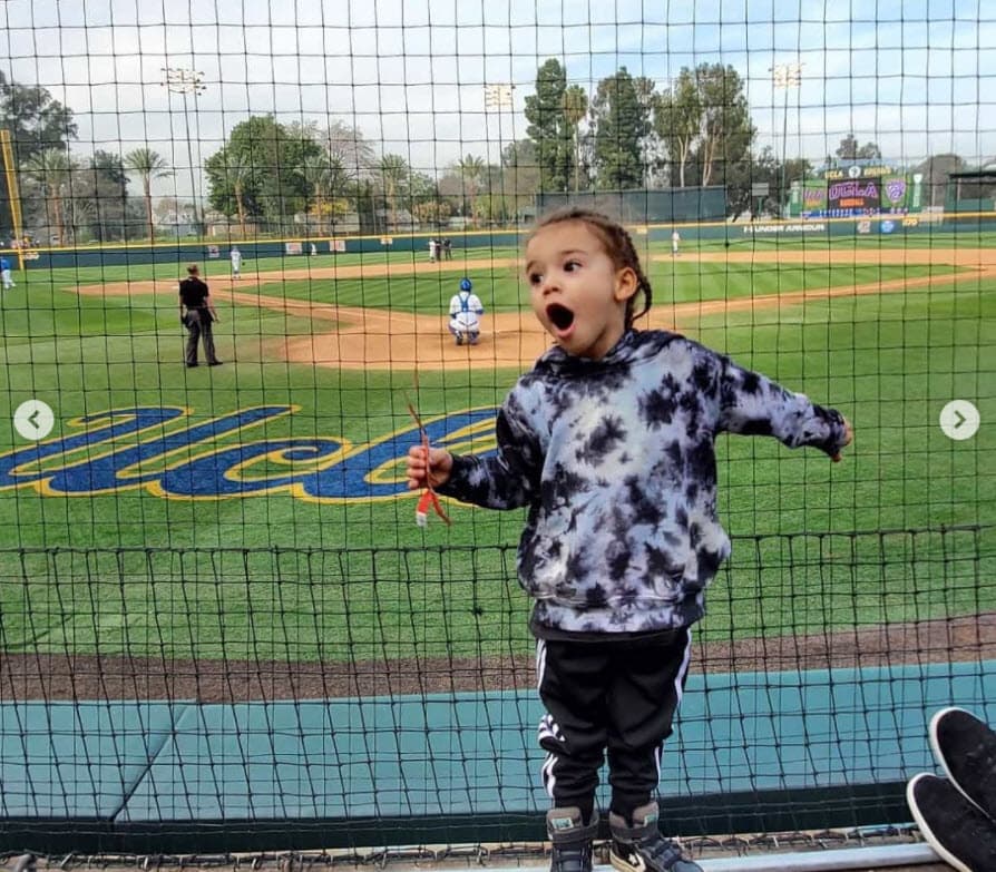 "Josey
<b><a href="https://www.univision.com/famosos/exprometido-de-naya-rivera-se-siente-en-shock-por-su-muerte-y-le-agradece-por-hacerlo-una-mejor-persona-fotos" target="_blank">entiende que su madre se ha ido</a></b> y que él comprende la finalidad de la muerte".
<br>