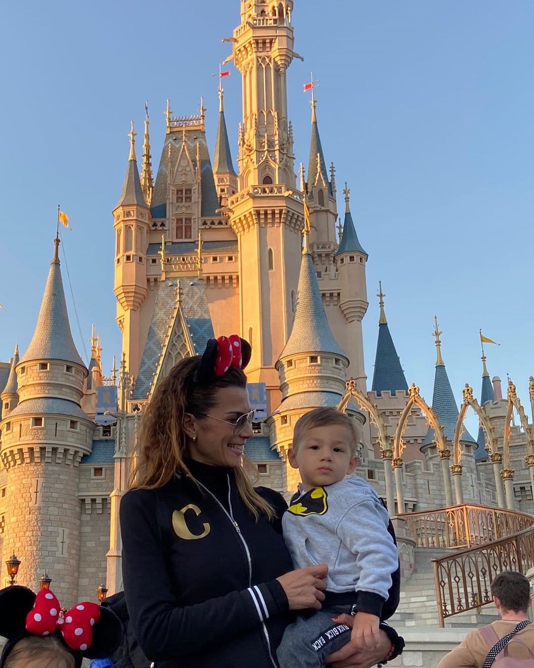 Por fin, Liam miró a la cámara y consiguieron una buena toma.