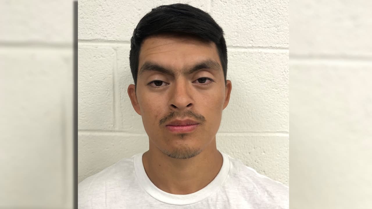 José Lagos Gómez, un ciudadano hondureñ, las autoridades descubrieron que Gómez había sido condenado por agresión sexual en 2018 en Texas y pasó dos años en prisión. Fue arrestado por agentes de la Patrulla Fronteriza en Yuma y declarado culpable por reingreso de un inmigrante deportado. Lo sentenciaron a nueve meses de prisión.