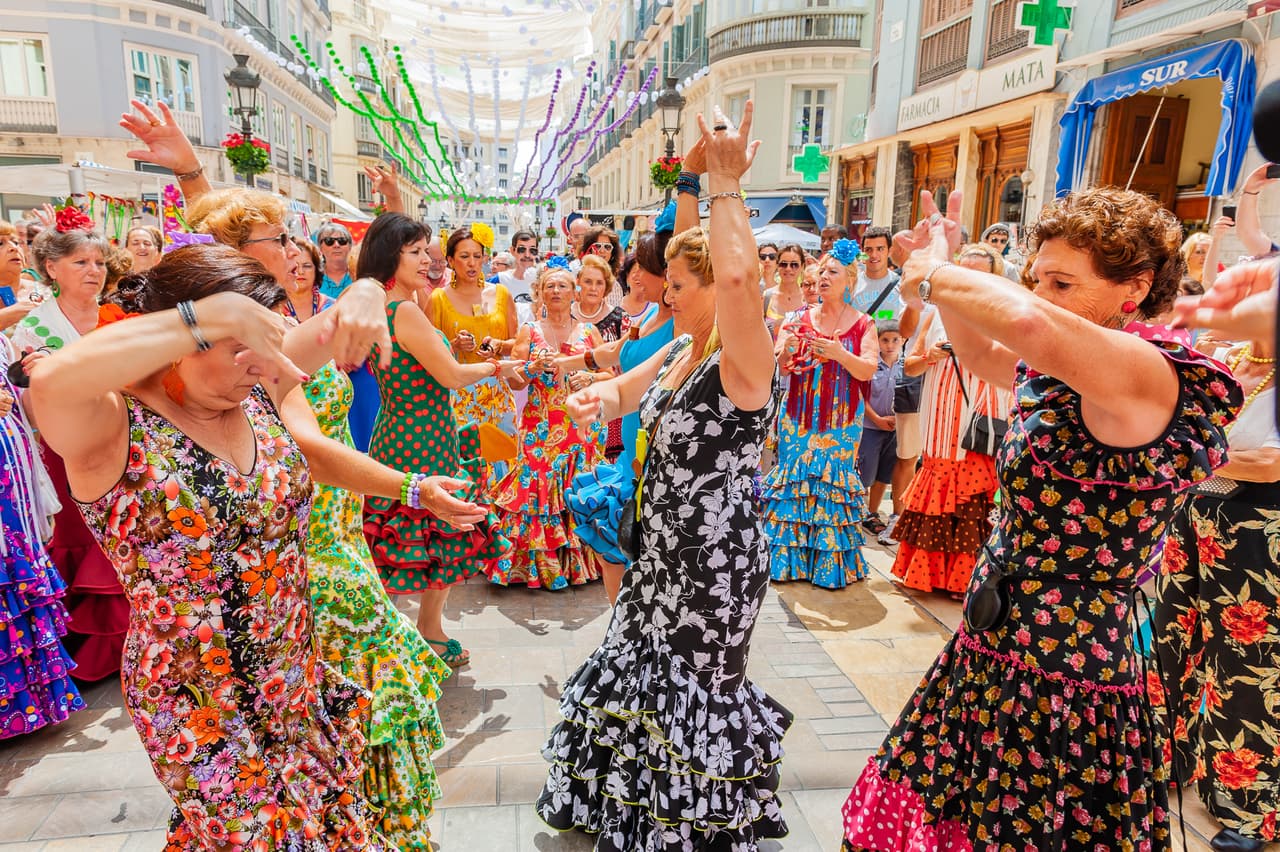 <b>85.8 años de vida: España.</b> Es uno de varios países europeos que ofrece atención médica universal financiada con impuestos y su sistema de salud está clasificado como el séptimo mejor del mundo por la Organización Mundial de la Salud (OMS).