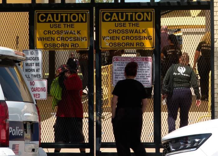 Un apuñalamiento en Maryvale High School tuvo resultado mortal.