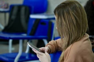 Nueva ley en Brasil busca frenar la adicción de menores a redes sociales y plataformas digitales 