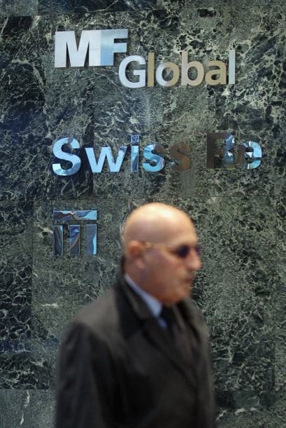 Aunque MF Global es un nombre bien conocido en Wall Street, no se espera que su quiebra desate una debacle como la que provocó la caída de Lehman Brothers en 2008, una firma mucho más interconectada.