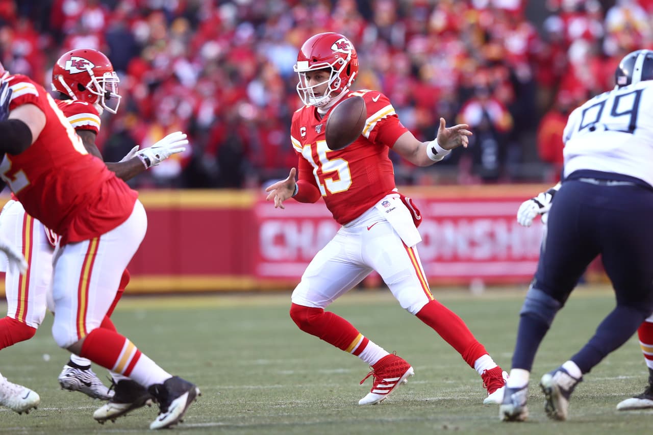 Patrick Mahomes lanzó 3 touchdowns y guía a los Chiefs a su tercer Super Bowl en la historia de la NFL.