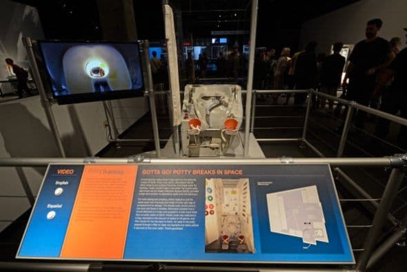 "América es sólo el 4% de la población mundial, y somos nosotros quienes lideramos el camino del progreso… la inversión en el espacio es lo que las grandes naciones hacen", dijo el gobernador Brown.