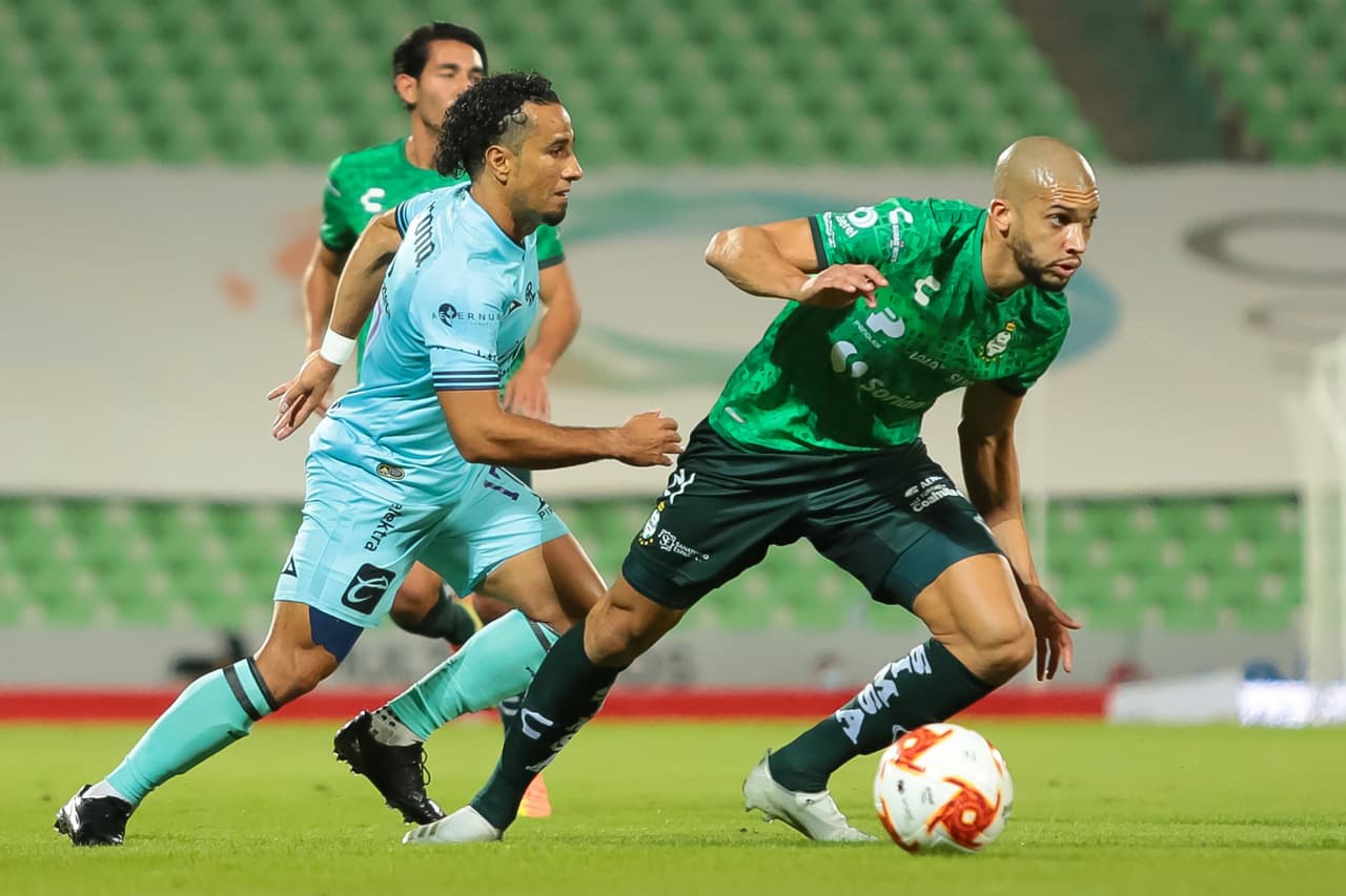 Con goles de Fernando Gorriarán, Josecarlos van Rankin y doblete de Hugo Rodríguez, Los Guerreros aplasstan a Mazatlán en casa.