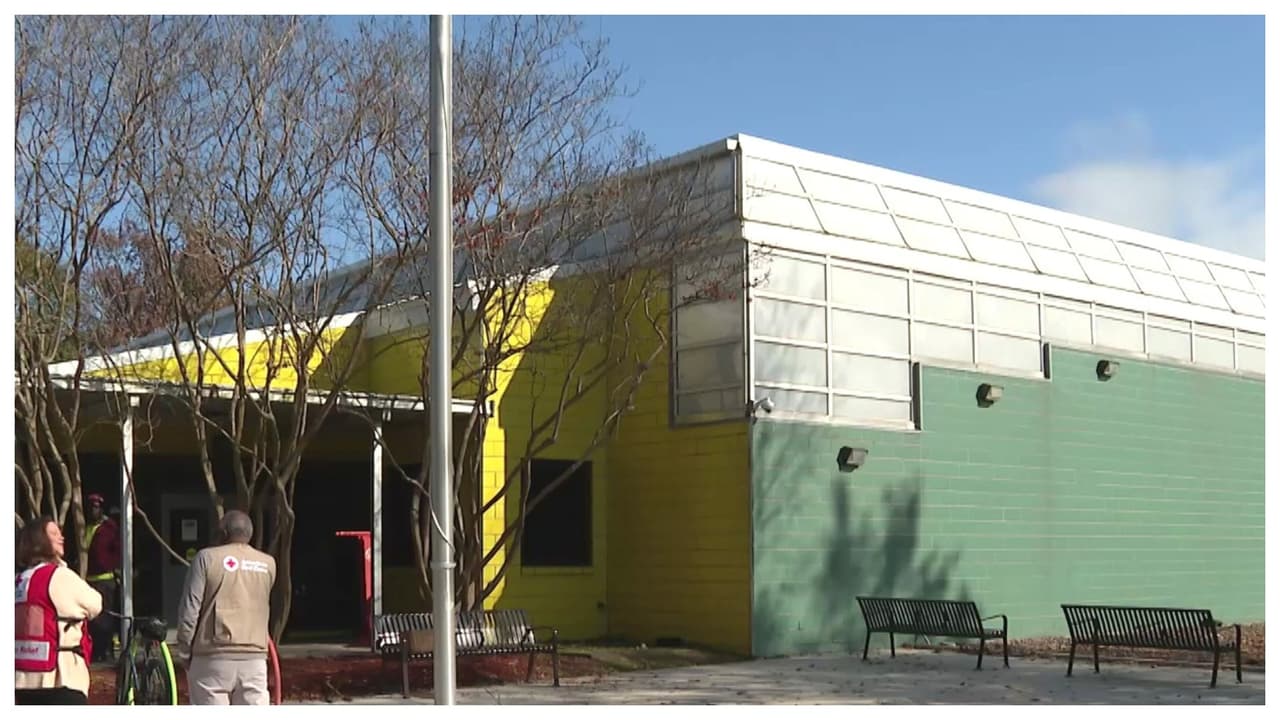 Cuáles albergues siguen disponibles en el condado Harris por el frío extremo