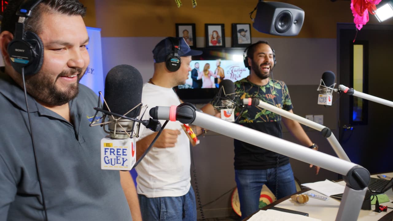 Residente se la pasó a todo dar con El Tambochi y El Compa Ivan.