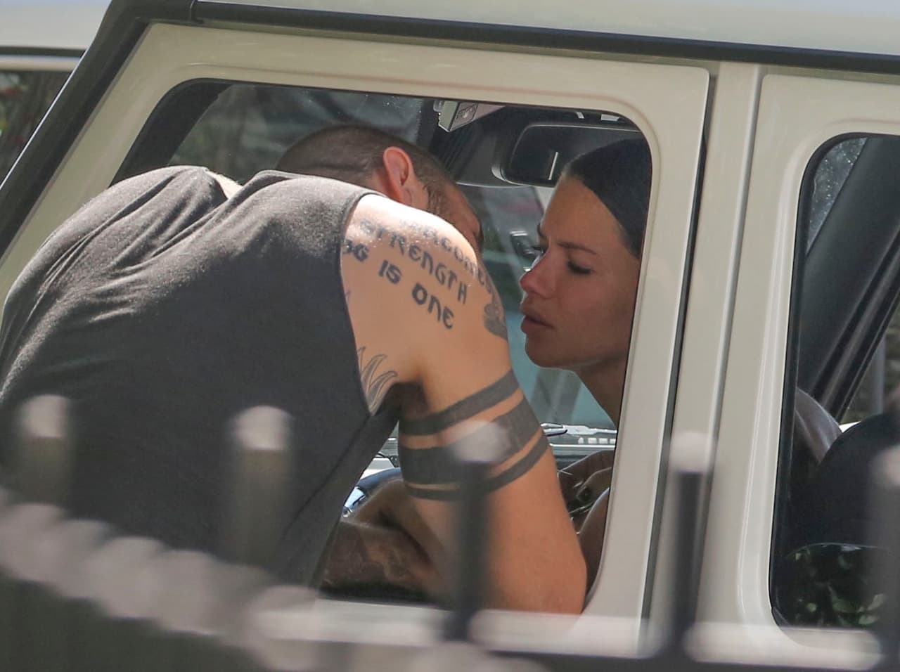 Y Adriana, claro, se dejaba querer.