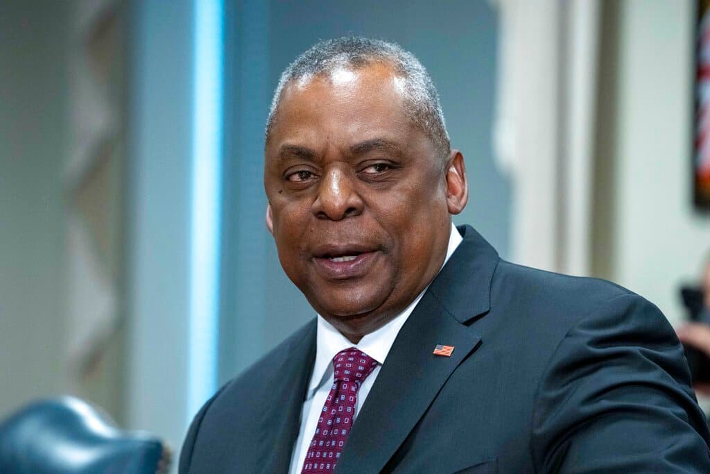 Así es la 'línea directa' entre Washington y Beijing que China dejó de responder tras el derribo del 'globo espía' (y por qué es preocupante)