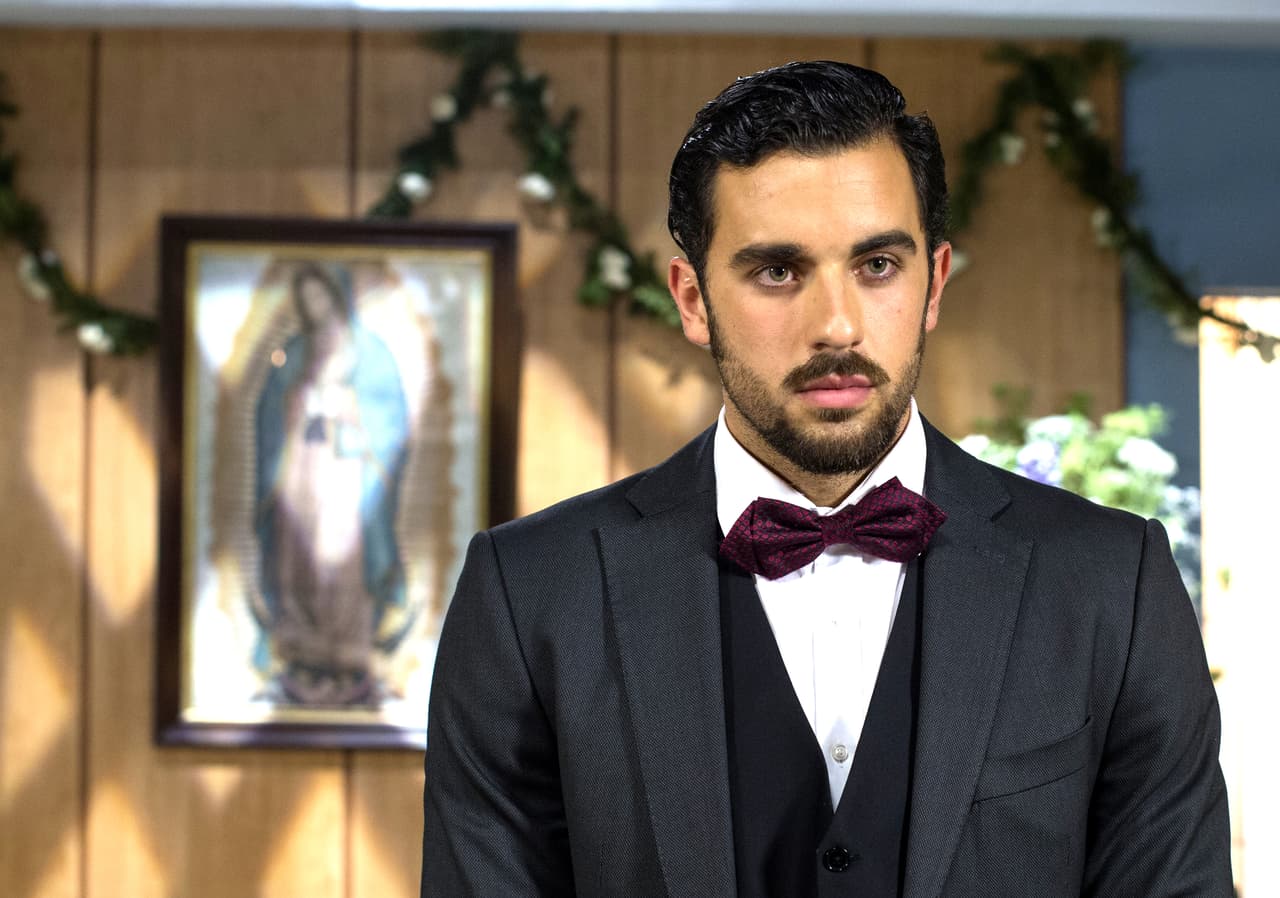 José Pablo Minor tú no te queda atrás, ¡luces guapísimo!