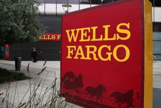 Acusan a Wells Fargo de dirigir a minorías a préstamos hipotecarios de alto costo